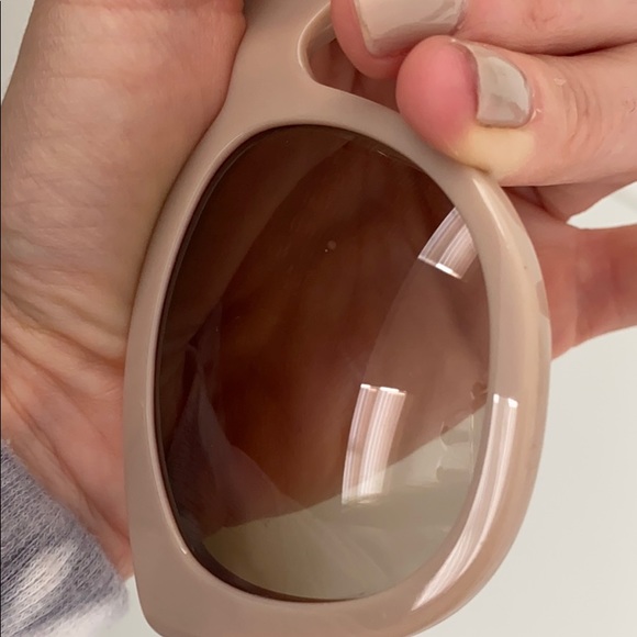 Stella McCartney nude beige plastic sunglasses - Picture 9 of 13